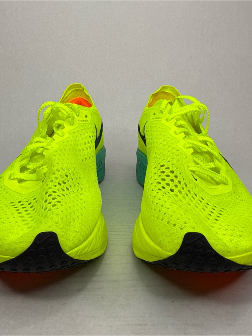 Nike ZoomX Vaporfly Next% 3 Fast Pack Volt Green Black Wmn 9.5 Men 8 DV4130-700 - Picture 3 of 12